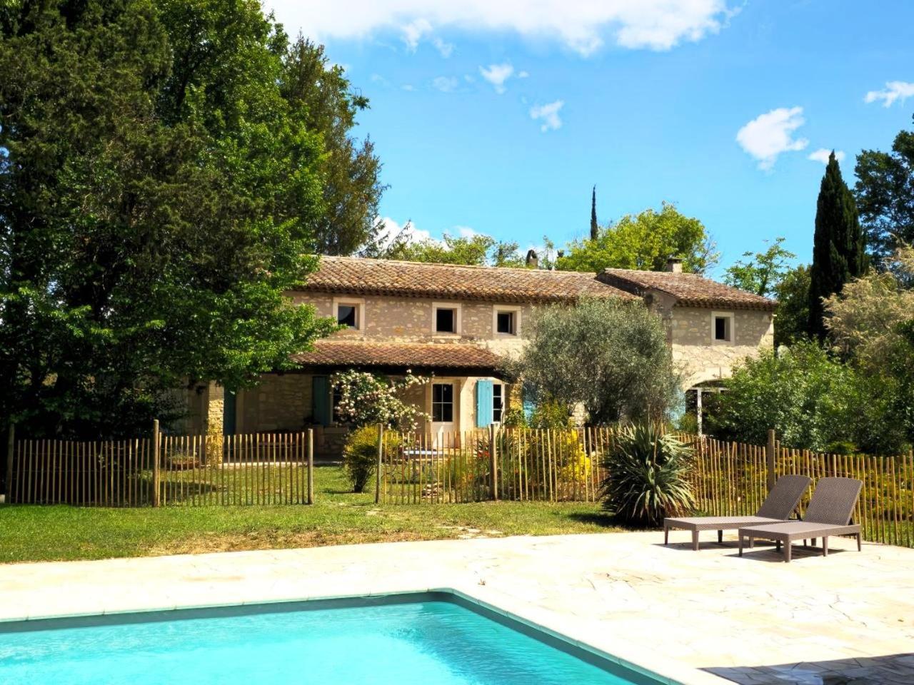 Mas Du Rollier Chambres D'Hotes Eygalieres  Exterior photo